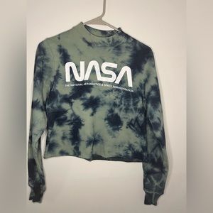 blue and green tie dye cropped sweater